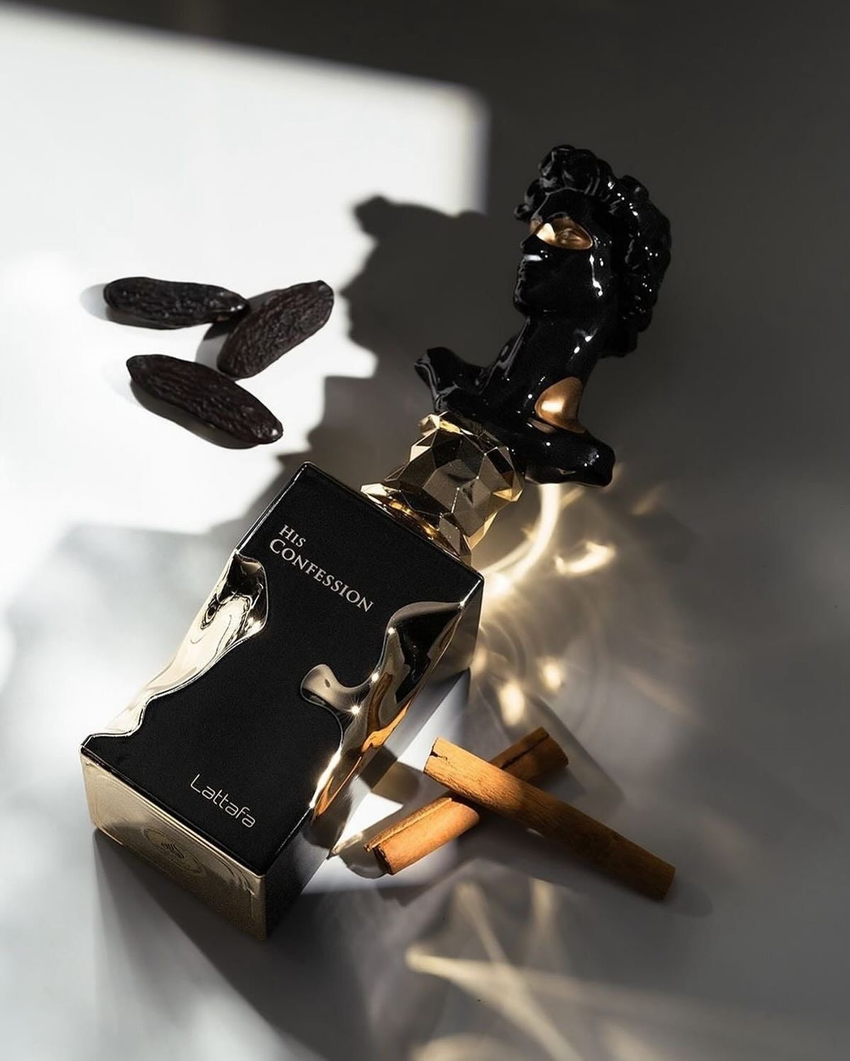 Les Parfumes Complet